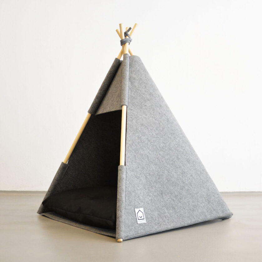Grey felt teepee for dogs or cats 4