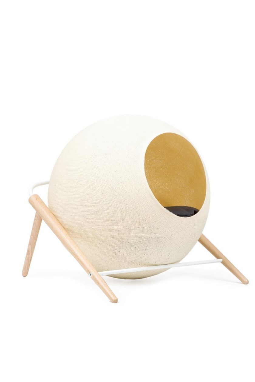 Woven sphere cat bed in wood and metal frame 3